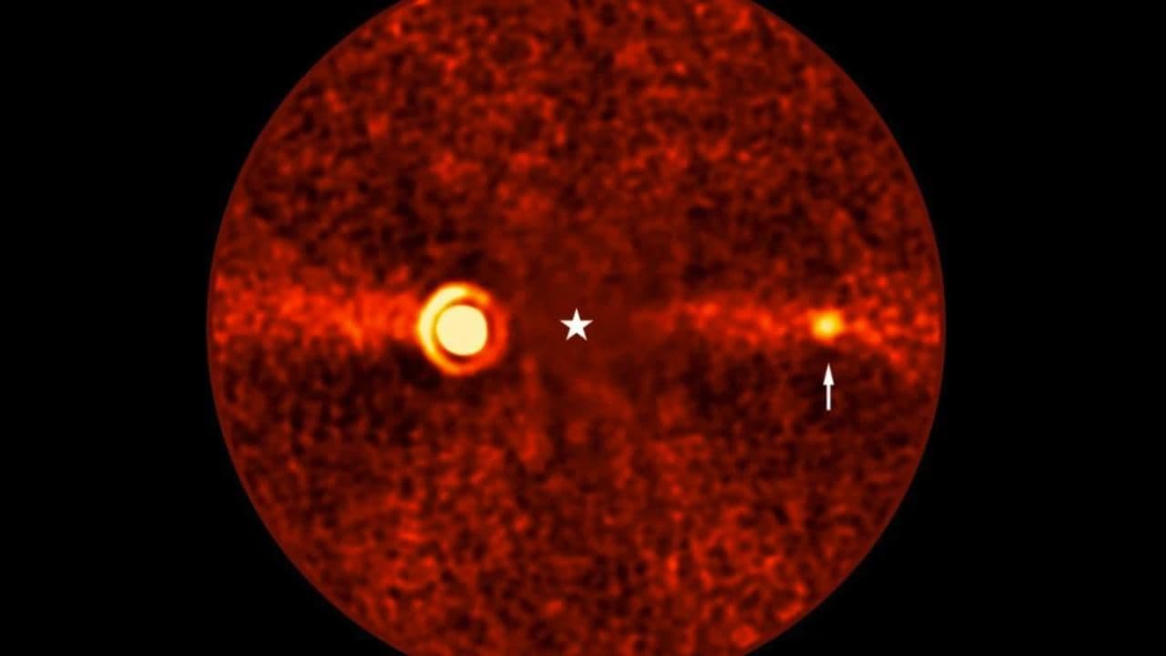 Gökbilimciler Dünya’dan Doğrudan Görüntülenen En Sönük Ötegezegeni Tesadüfen Fotoğrafladı